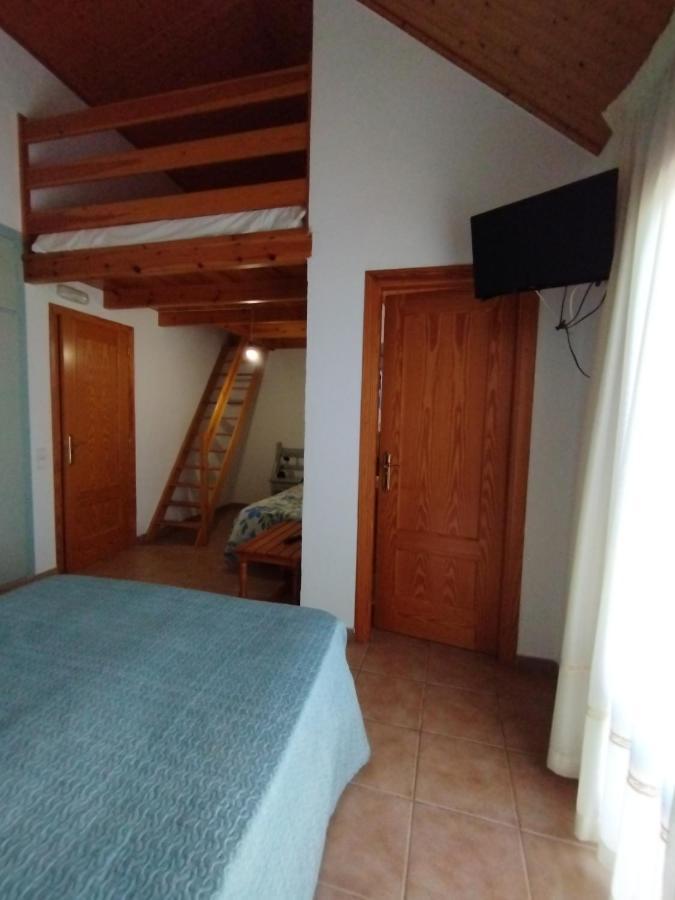 Hostal Restaurant Paca Riumar Esterno foto